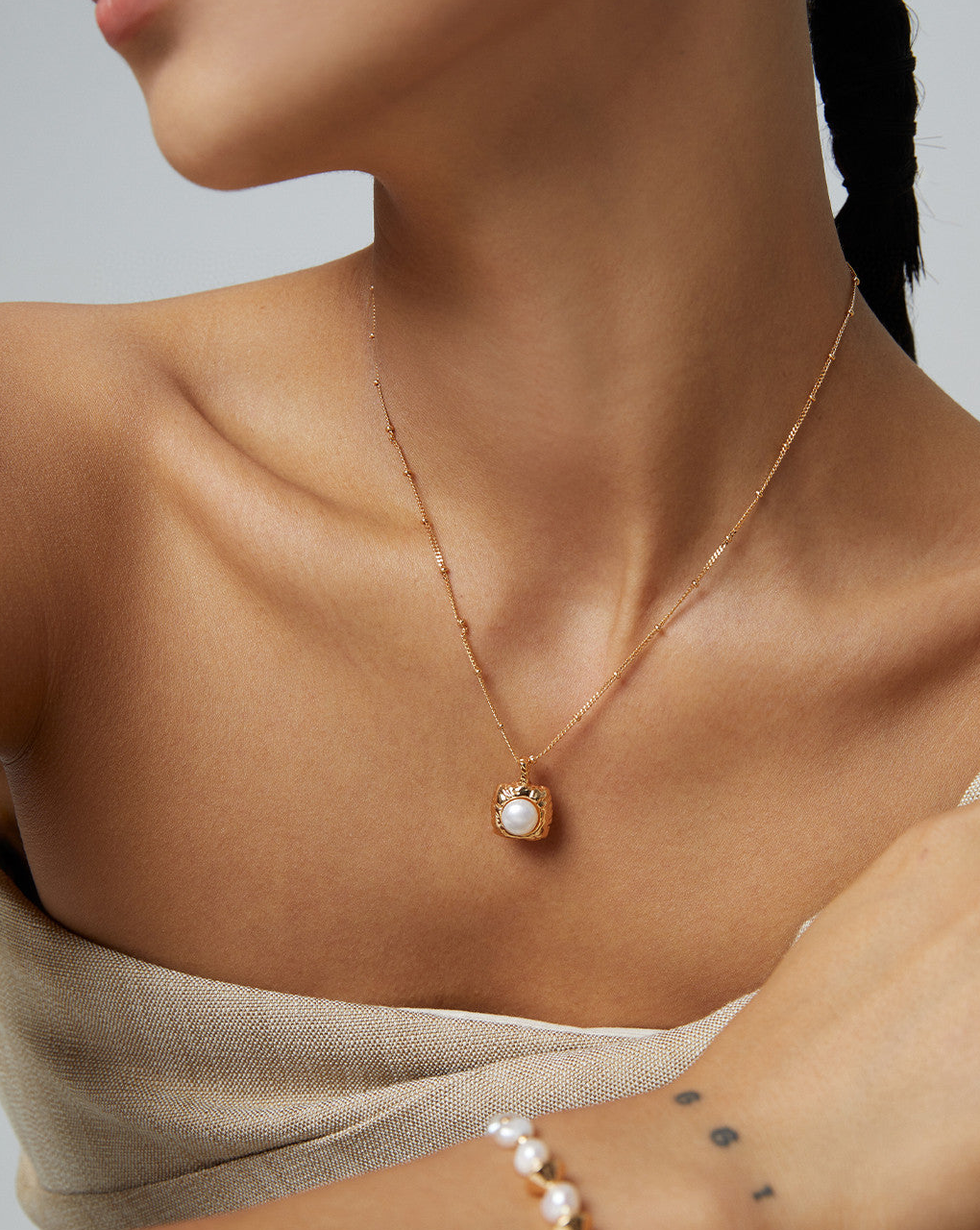 Sterling Silver and Natural Pearl Pendant Necklace