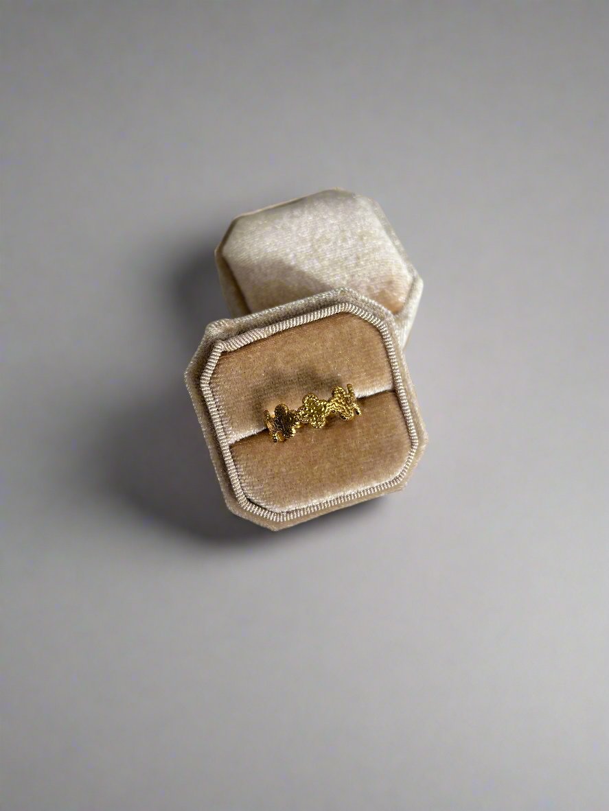 Bloom Clover Ring