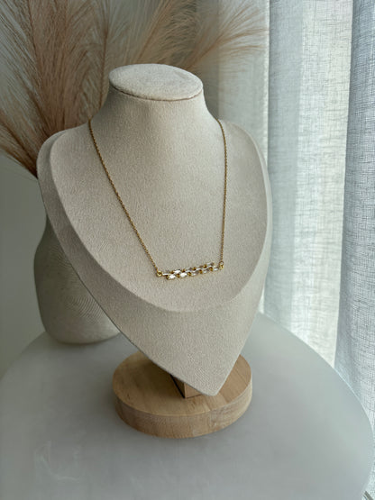 Elara Necklace