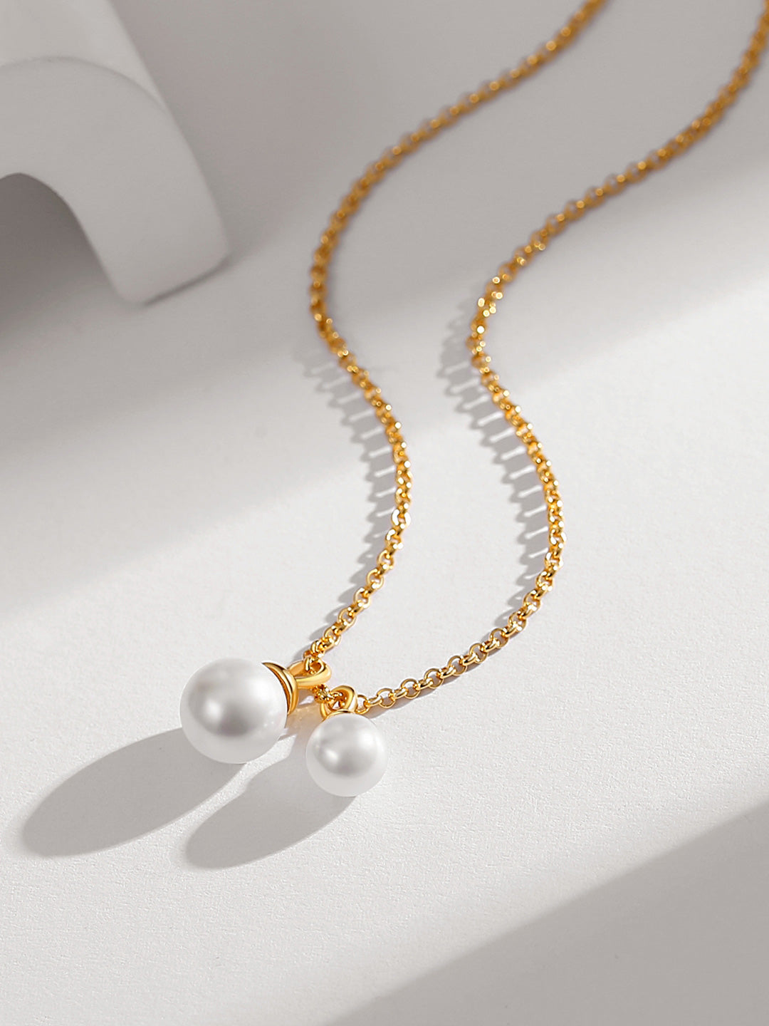 Double Pearls Necklace